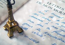 De l’Autorité Absolue de la Grammaire: Conformisme versus Conflit, ou de l’Insanité Agrammaticale.