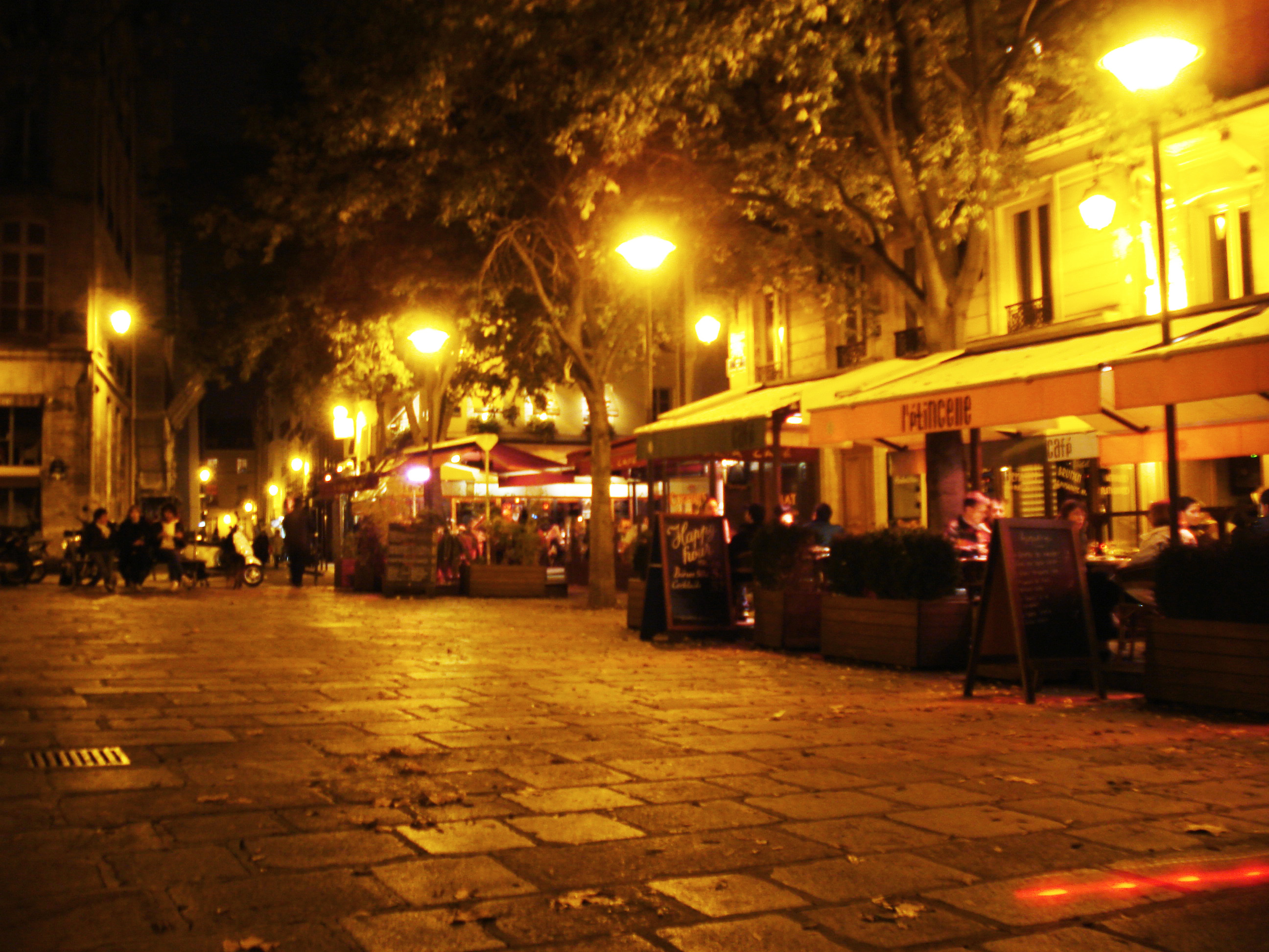 Le Marais/Paris - The Historic, Trendy, Jewish, LGBT district