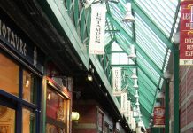 Les puces à Paris Marché aux puces de St-Ouen