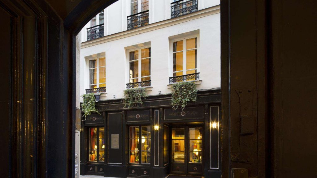 lefrancophile.com Paris hotels Villa d'Estrees latin quarter