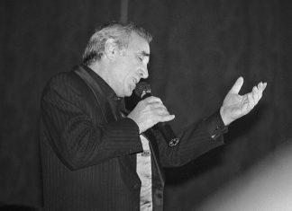 Aznavour : la biographie de référence Charles Aznavour