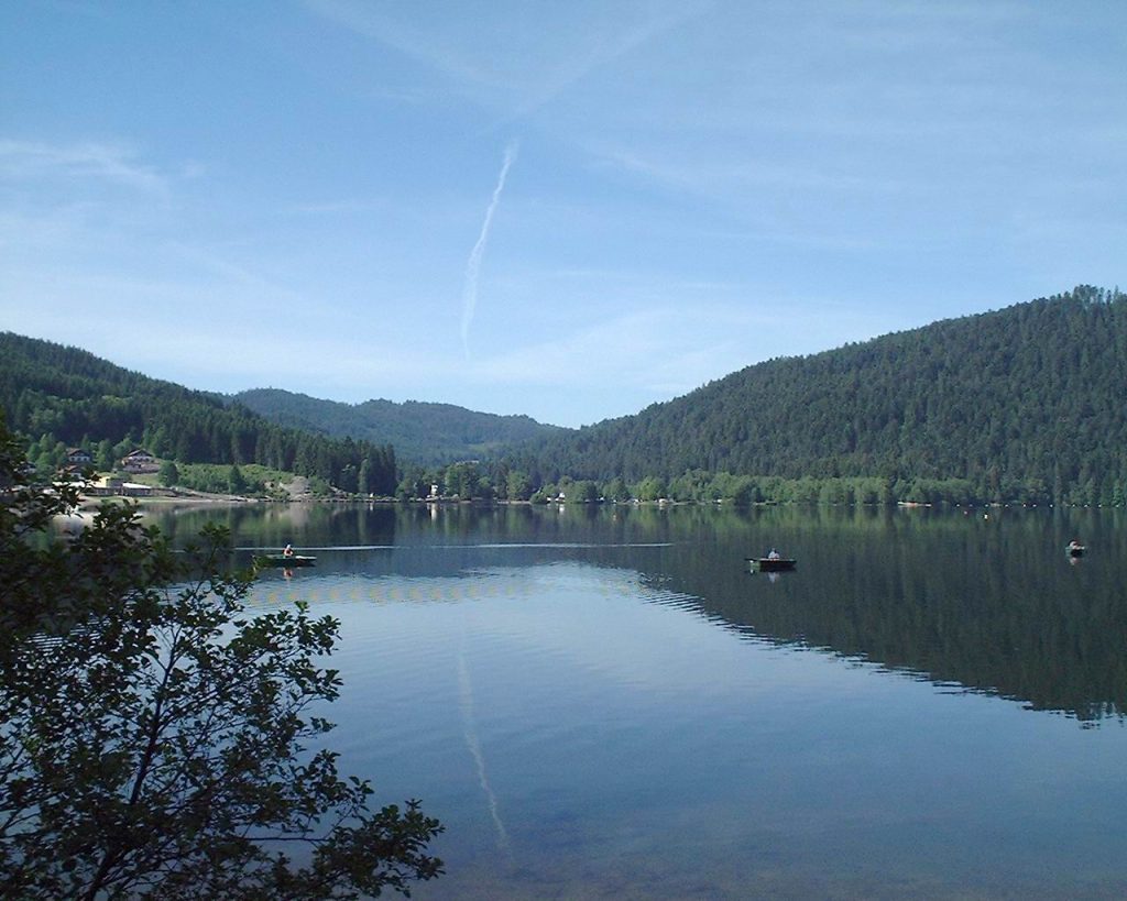 Grand Est Lac de Gérardmer in the Vosges Mountains